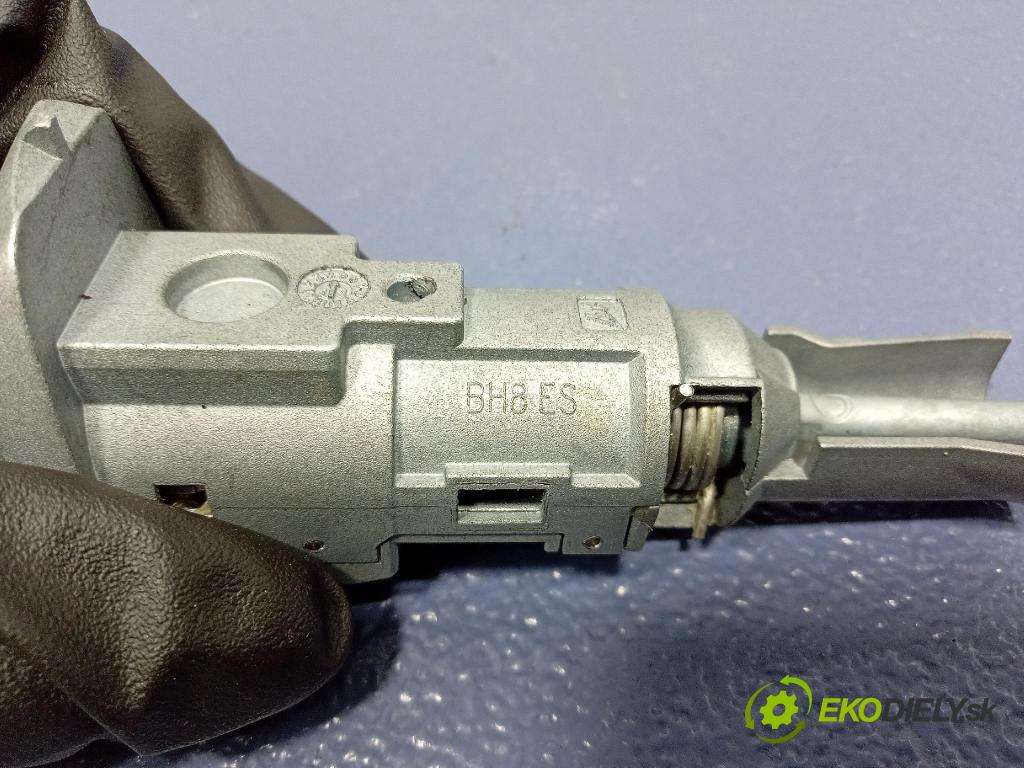 Vw Arteon 2024 klika před levá 3G8837168