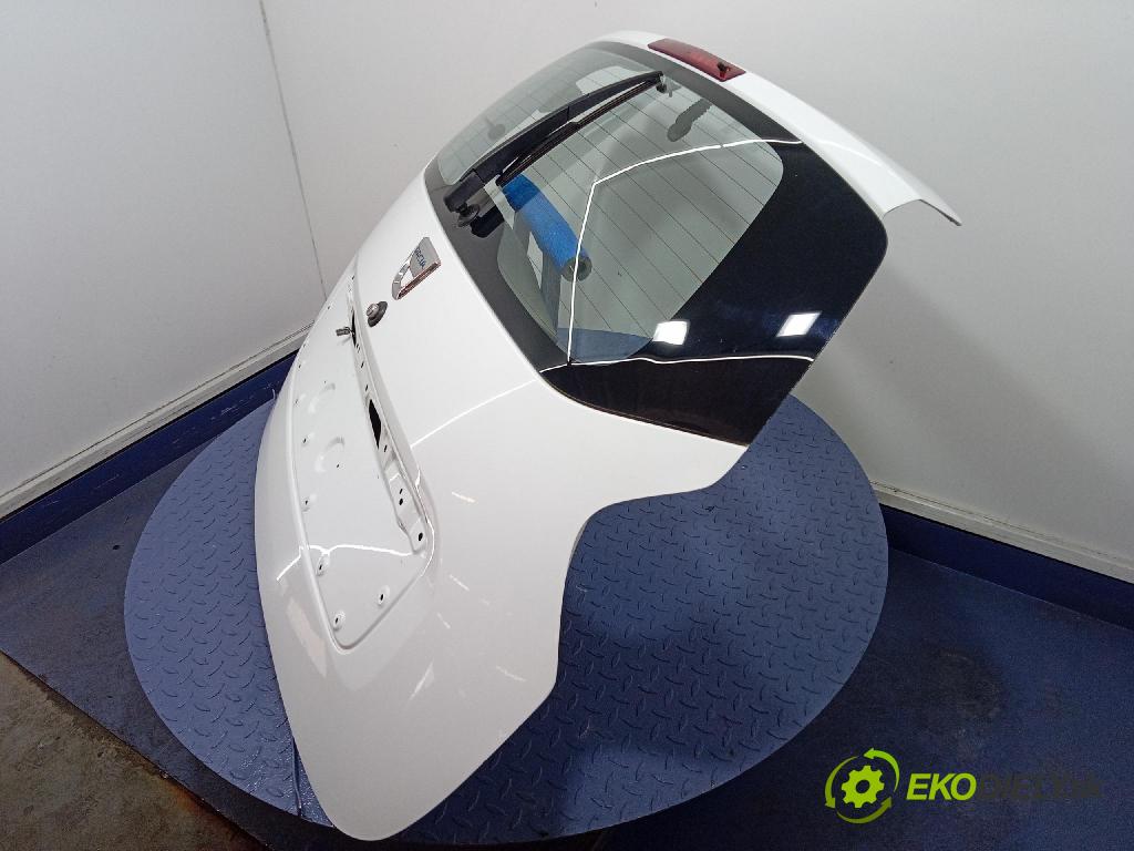 Dacia Lodgy 2018 zadní dveře kufra: kufr