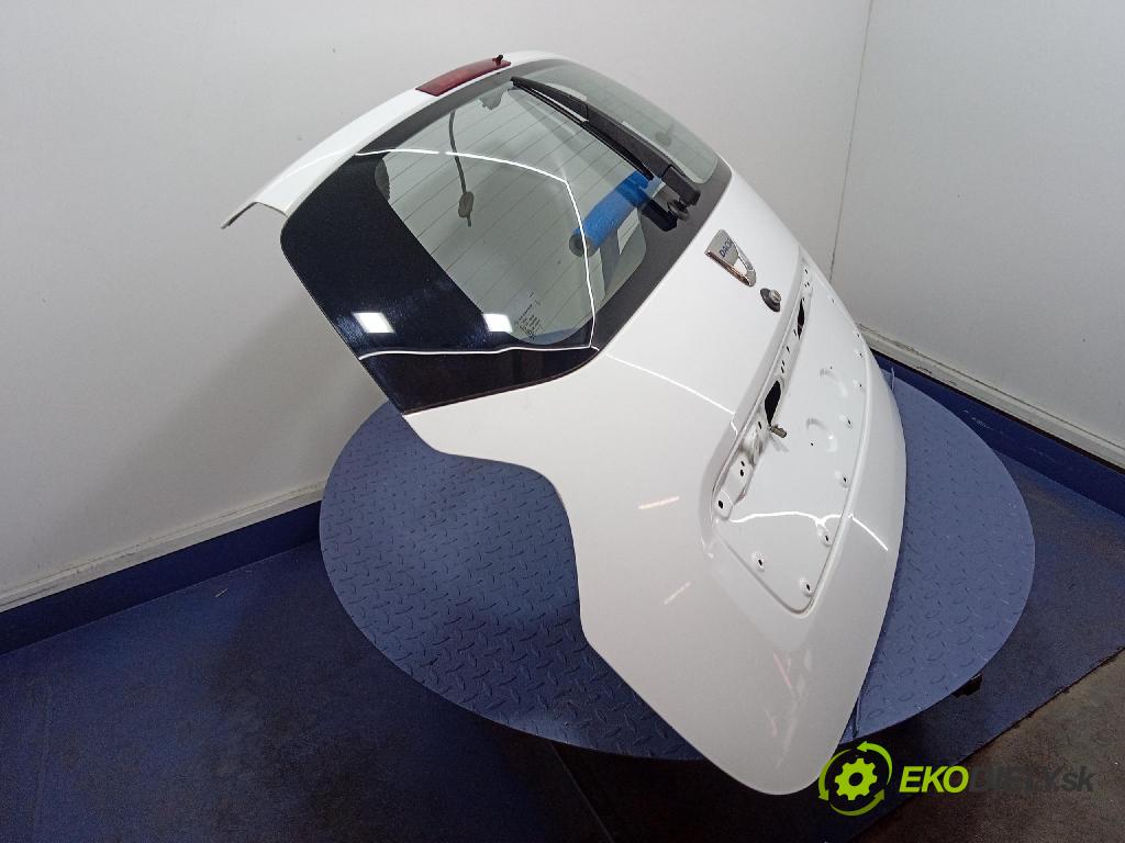 Dacia Lodgy 2018 zadní dveře kufra: kufr