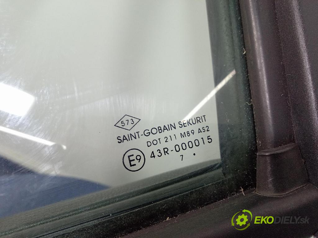 Dacia Lodgy 2018 dveře před Vlevo, odjet: