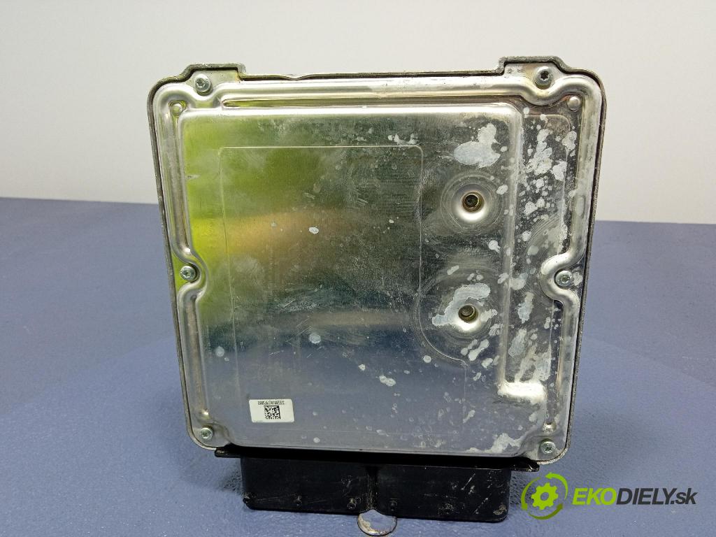 Vw Arteon 2024 řídící jednotka Motor: 05L907309T