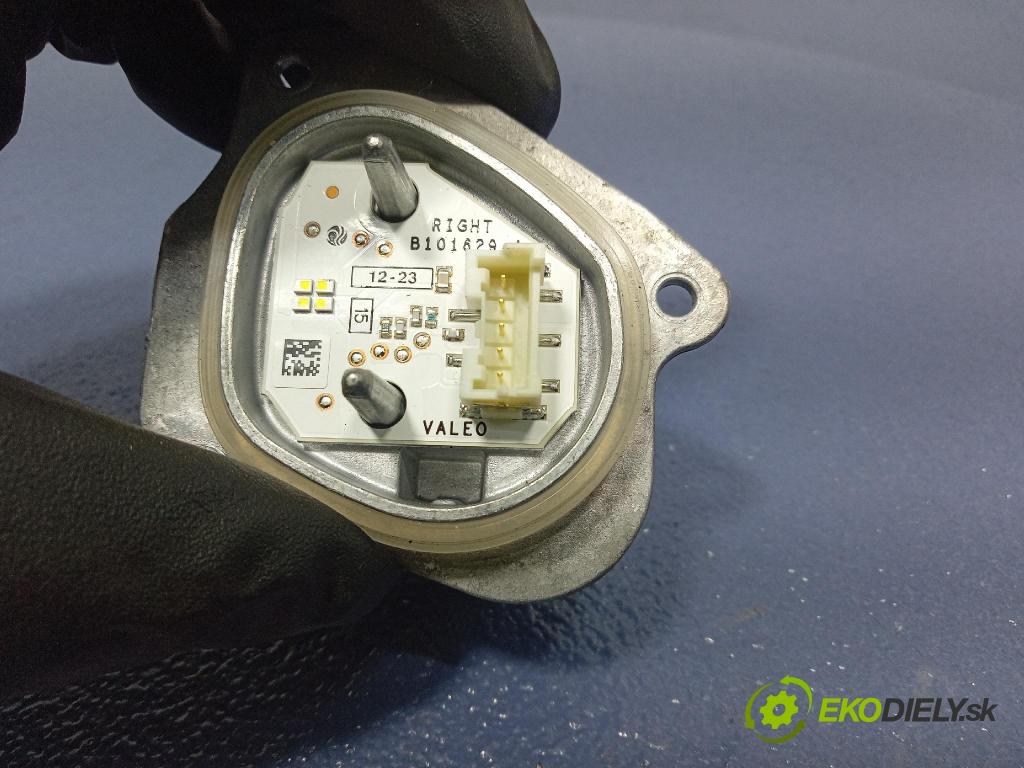 Vw Arteon 2024 řídící jednotka Světel: 90097050