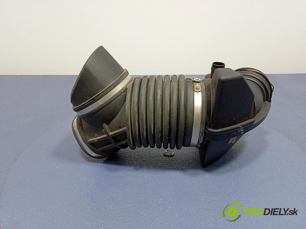 Bmw Seria 3 0 rúrka Vzduch: 8656983