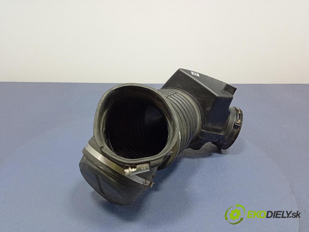 Bmw Seria 3 0 rúrka Vzduch: 8656983