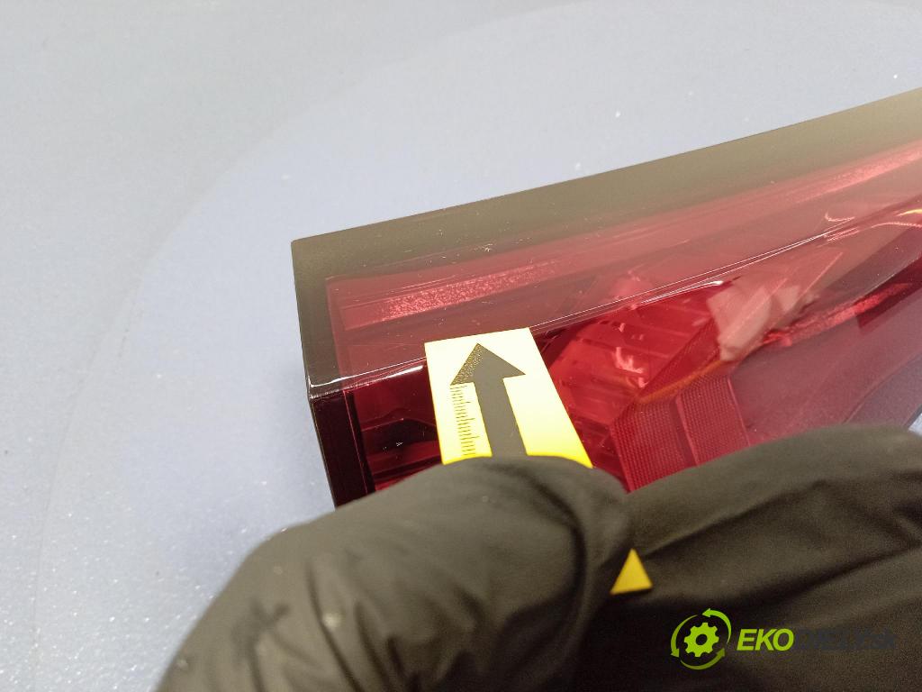 Bmw Ix2 2025 svetlo / reflektor zad ľavá Vnútri: H7944881314