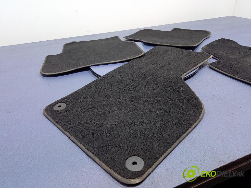 Vw Touran 2007 koberec do auta 3C1863011C