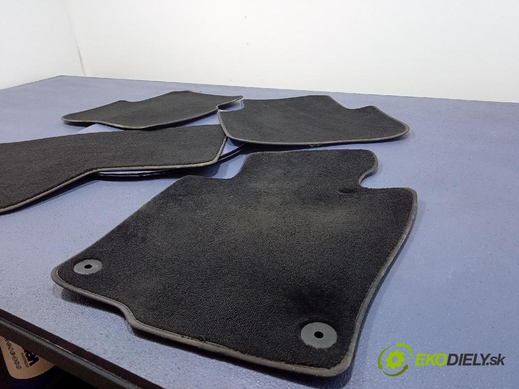 Vw Touran 2007 koberec do auta 3C1863011C