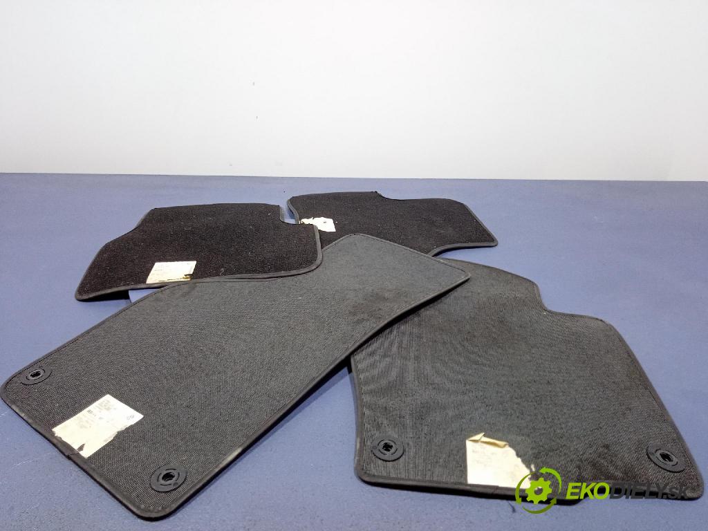 Vw Touran 2007 koberec do auta 3C1863011C