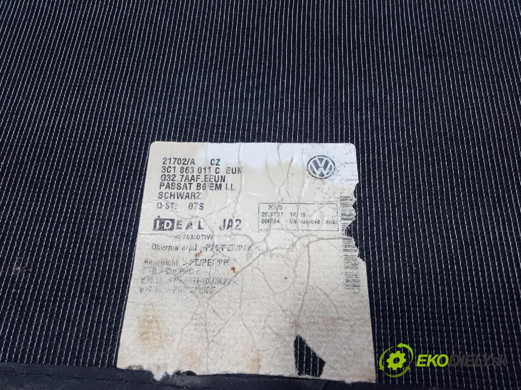 Vw Touran 2007 koberec do auta 3C1863011C