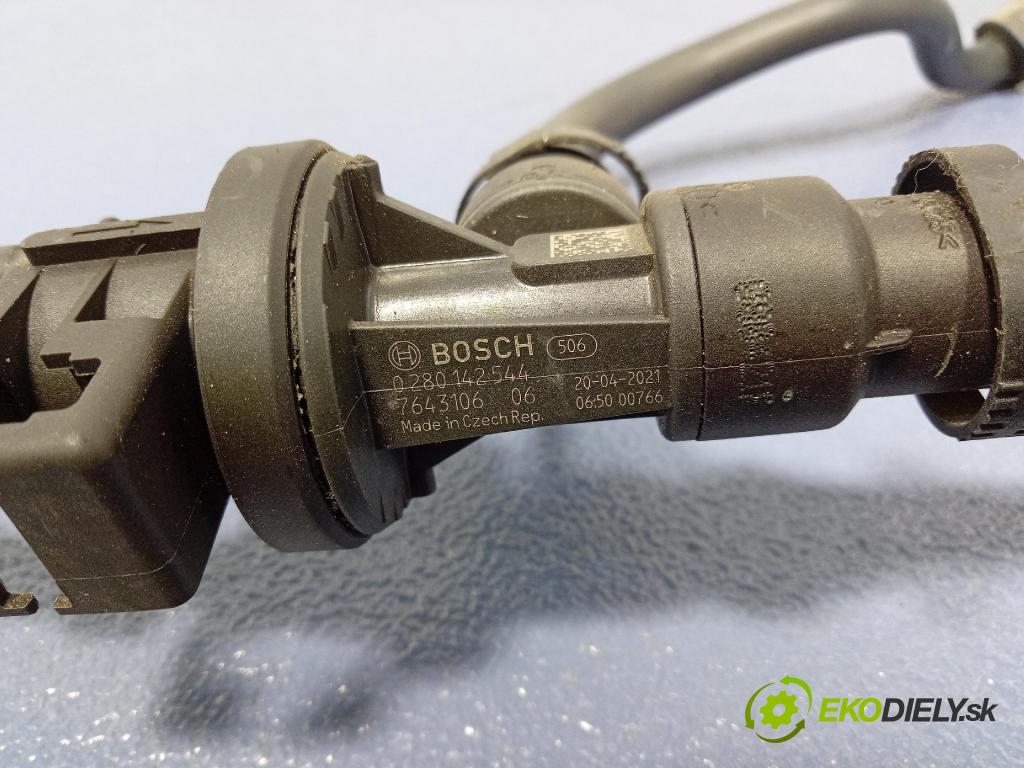 Bmw Seria 3 0 trubka Vzduch: 7643106