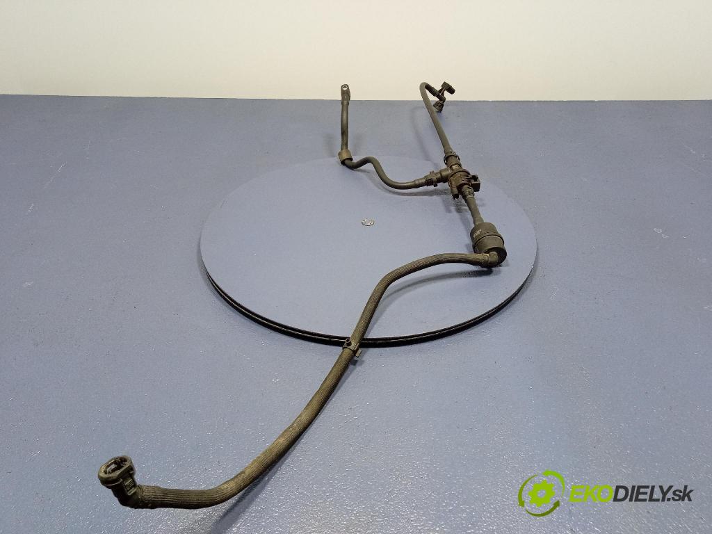 Bmw Seria 3 0 trubka Vzduch: 7643106