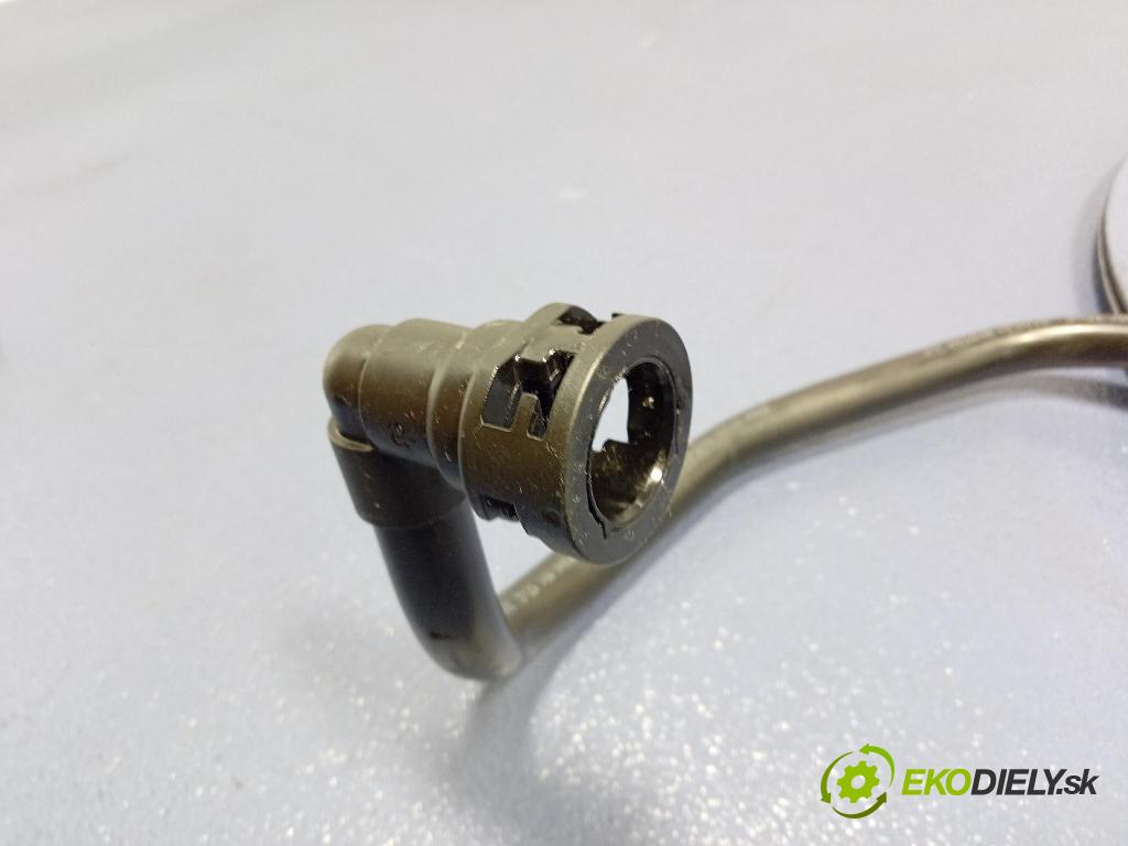 Bmw Seria 3 0 rúrka Olej 8654910