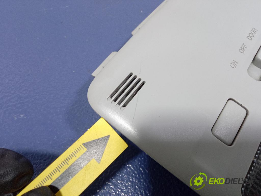 Toyota Corolla verso 2004 Lampy Uvnitř 81263-0F010