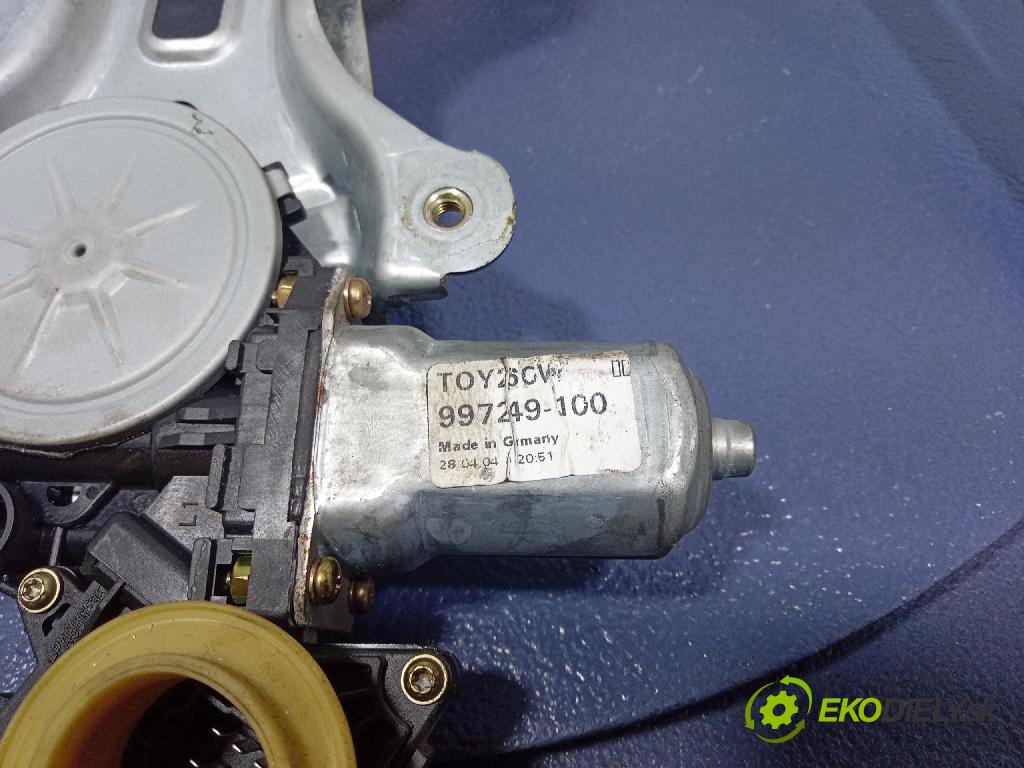 Toyota Corolla verso 2004 mechanismus stahování Sklenka: před Levý: 69820-0F010