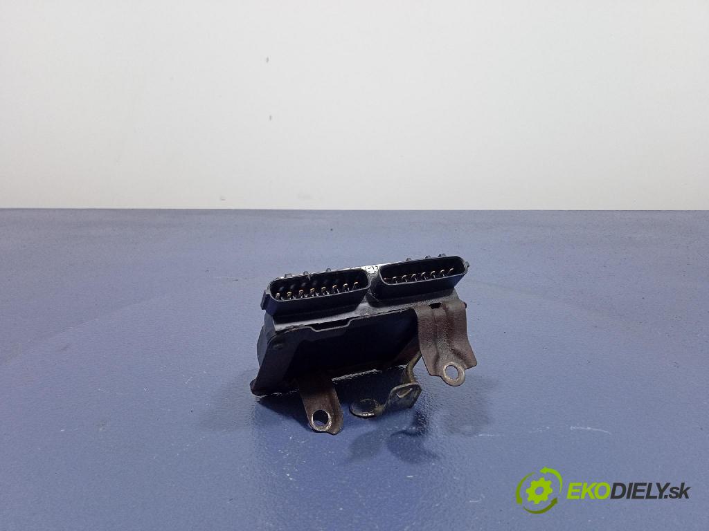 Toyota Corolla verso 2004 řídící jednotka 89871-20050