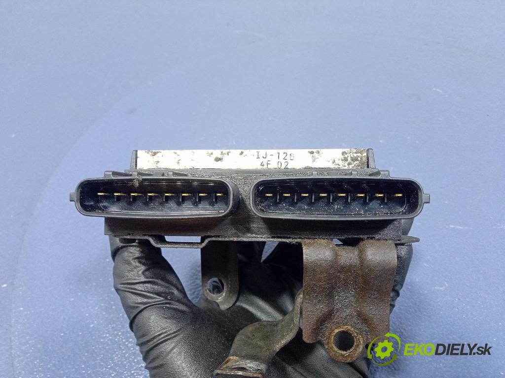 Toyota Corolla verso 2004 řídící jednotka 89871-20050