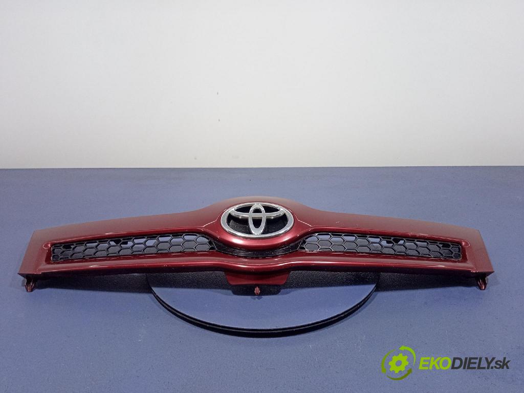 Toyota Corolla verso 2004 mřížka / Gril: 53111-0F010