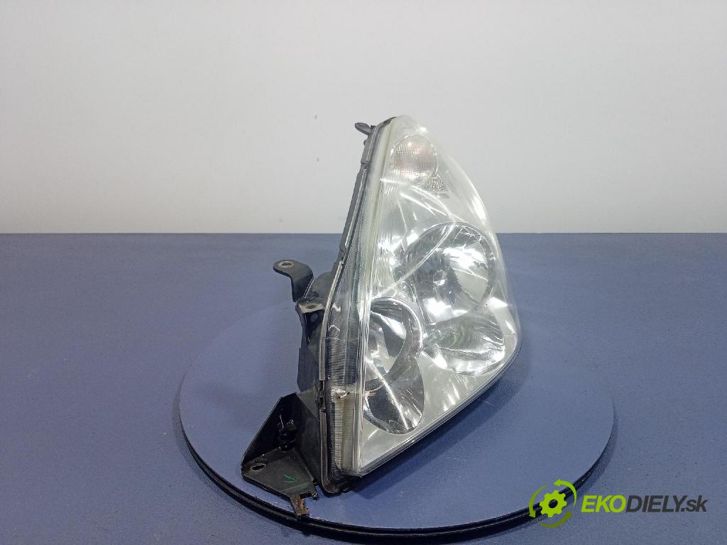Toyota Corolla verso 2004 Reflektor: Vľavo: STANLEY 0F-03
