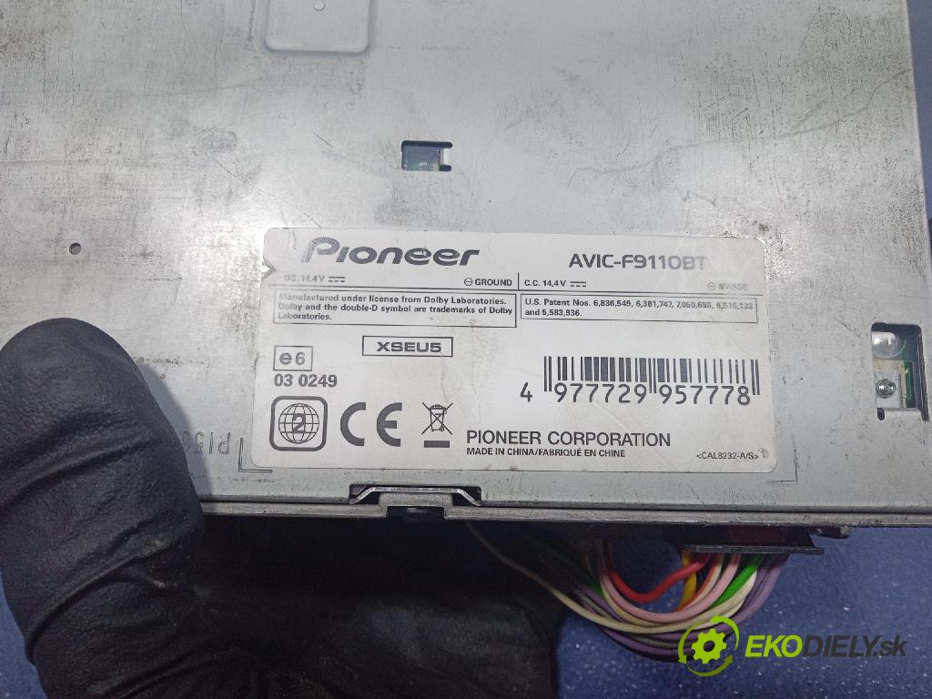 Vw Passat 2005 Radio I Navigace: AVIC-F9110BT