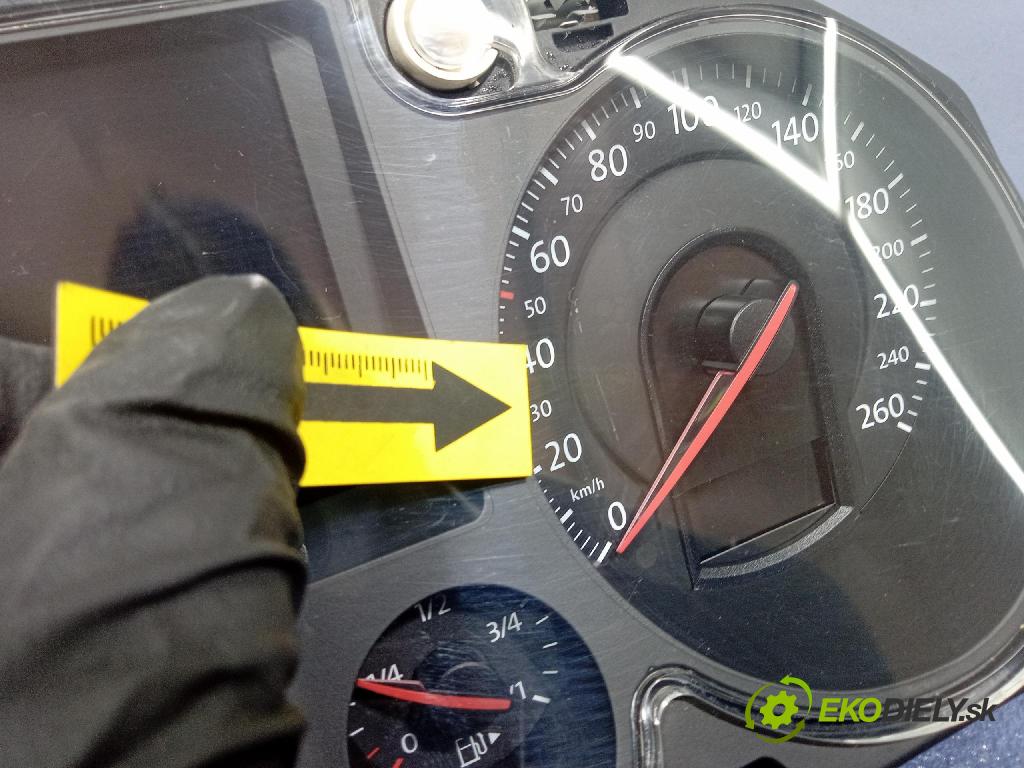 Vw Passat 2005 Přístrojová deska A2C53106067