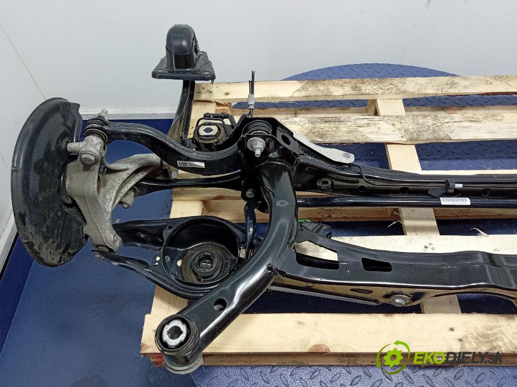 Vw Arteon 2024 výstuha Pozastavenia: zad 3Q0505447B