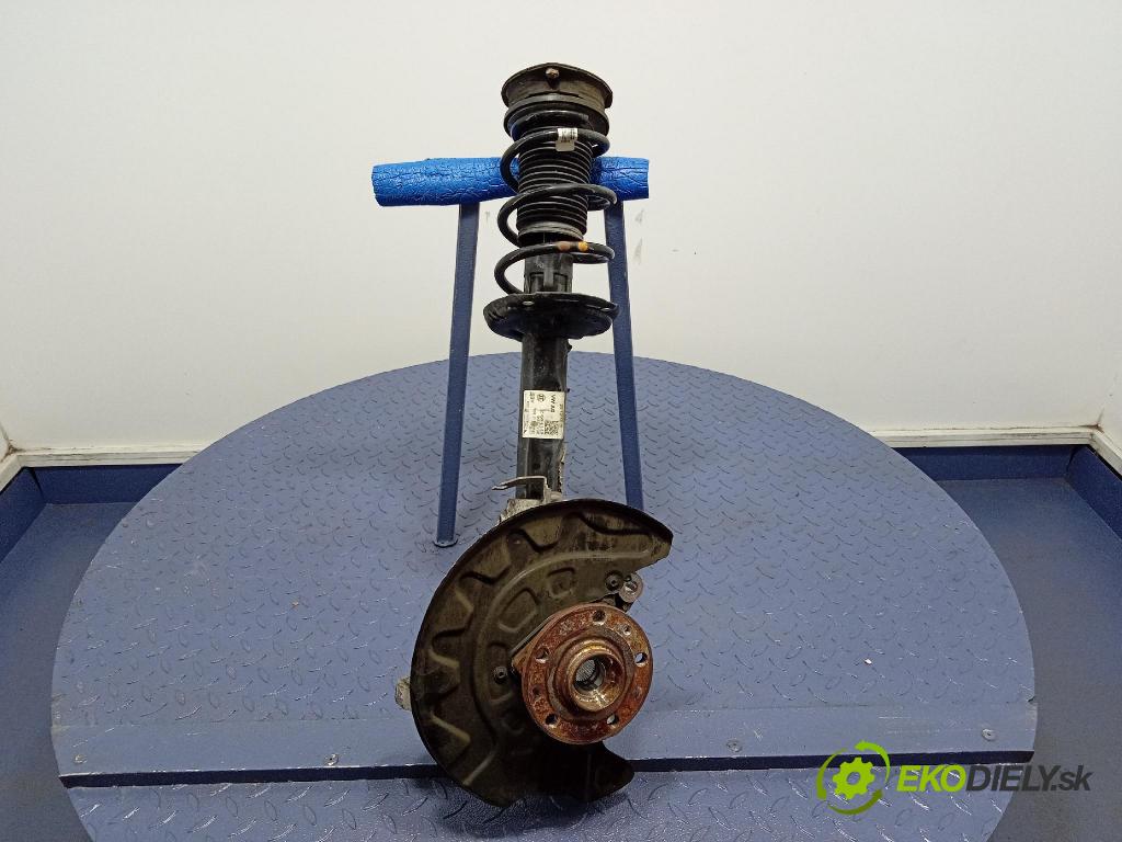 Vw Arteon 2024 (McPerson:): v pravo: 3Q0413031CM