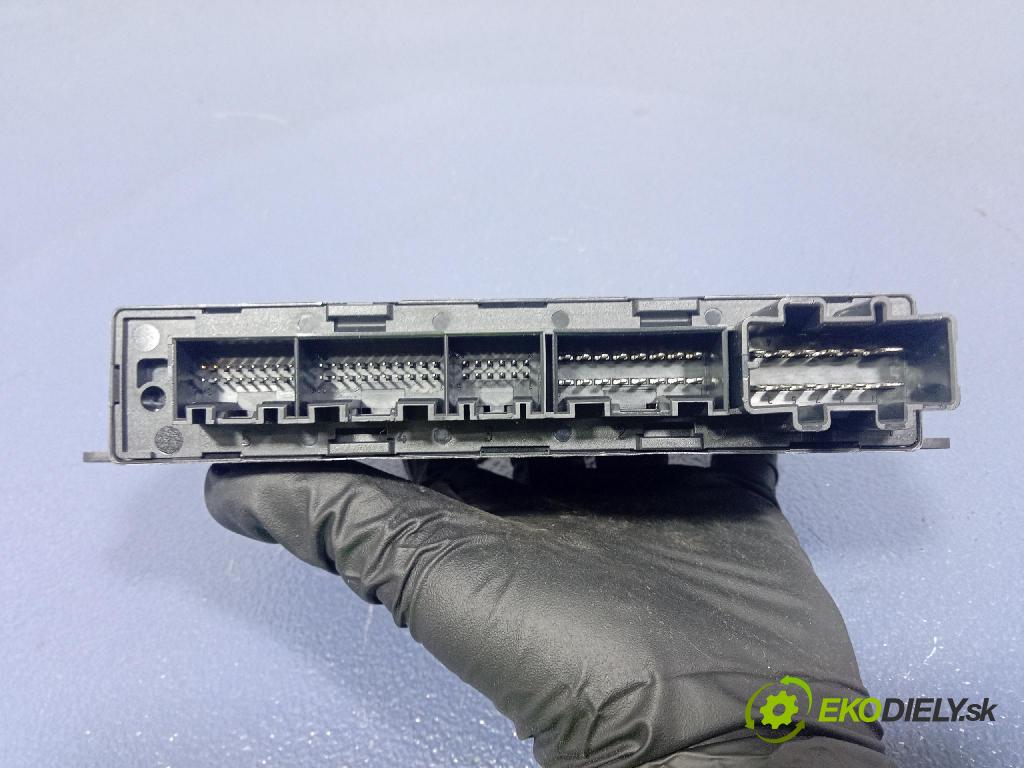 Audi A4 2004 riadiaca jednotka Komfortu 8E0959433AR