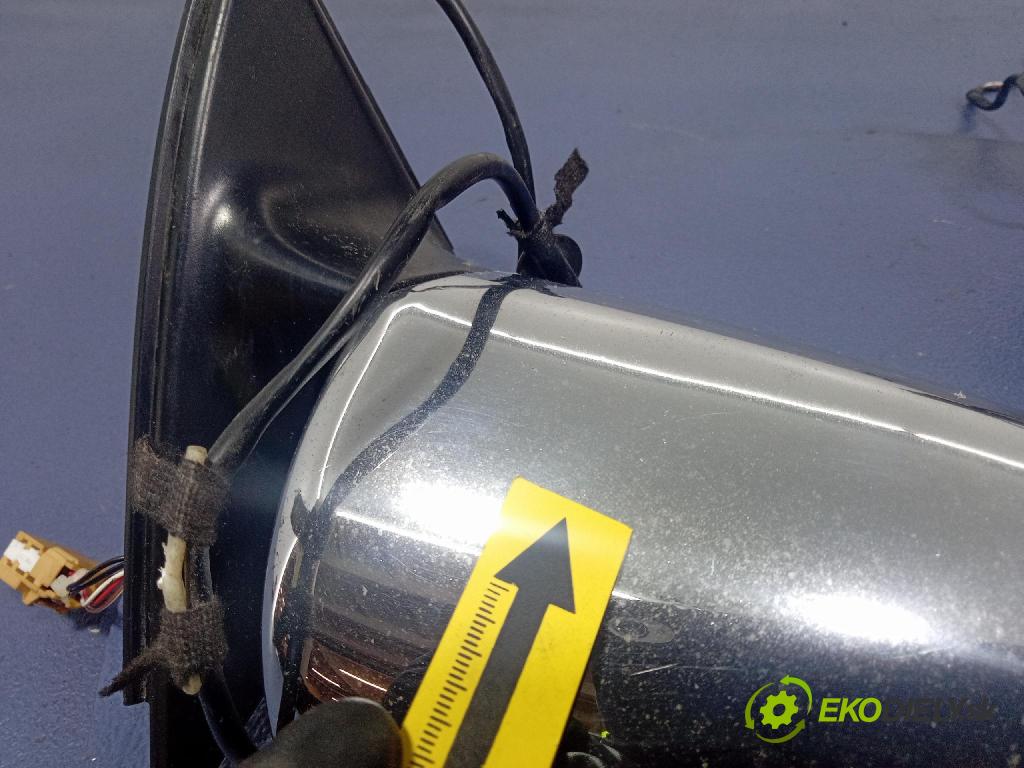 Audi A4 2004 zrkadlo Vľavo: