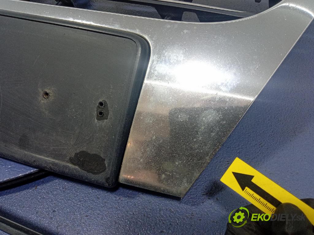 Vw Passat 2005 mřížka / Gril: 3C0853651D