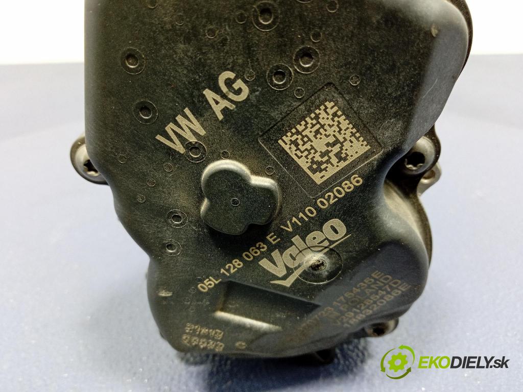 Vw Arteon 2024 škrticí klapka 05L128063E