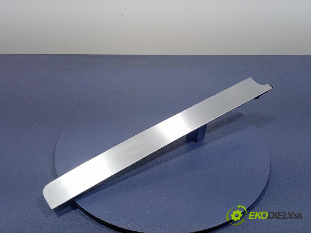 Vw Passat 2005 lišta Dekoratívní: Uvnitř 3C1858335