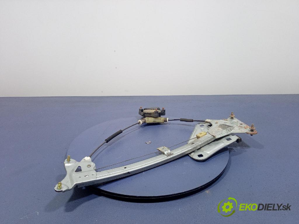 Hyundai Coupe 2003 mechanismus stahování Sklenka: před Levý: