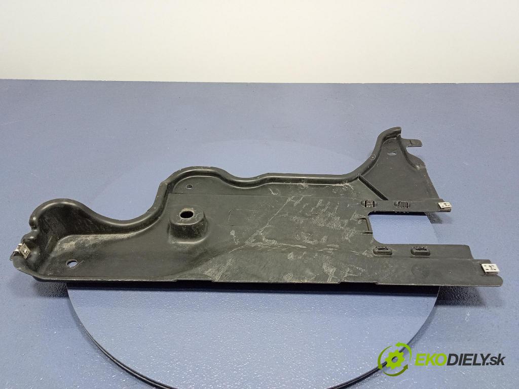 Vw Arteon 2024 kryt Plast: podvozek: 3Q0825102A