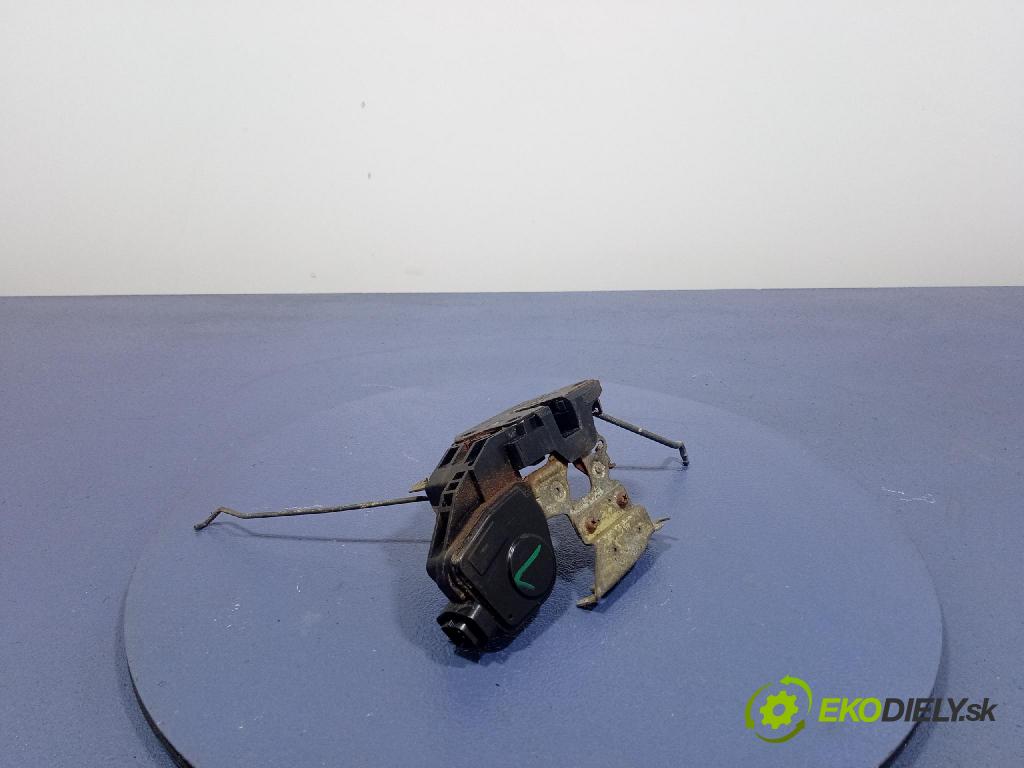 Hyundai Coupe 2003 zámek dveře před Levý: