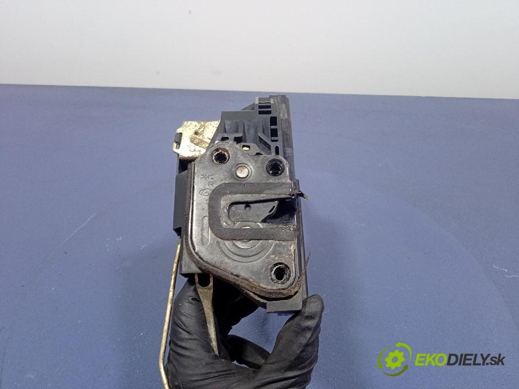 Hyundai Coupe 2003 zámek dveře před v pravo: