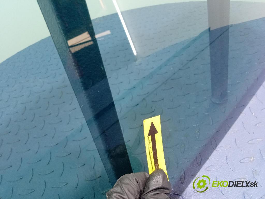 Peugeot Expert 2009 sklo Karosérie: Zad: