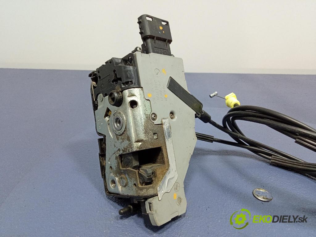 Peugeot Expert 2009 zámek dveře Zad: v pravo: 24099158