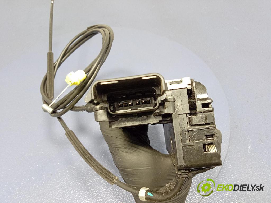 Peugeot Expert 2009 zámek dveře Zad: v pravo: 24099158