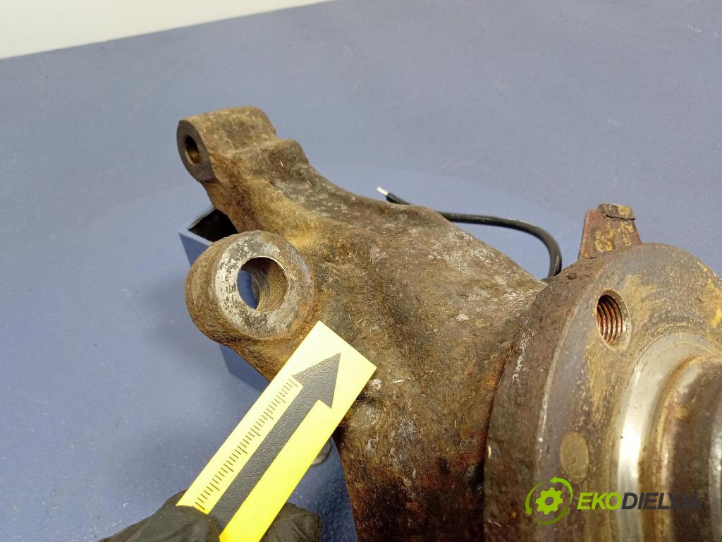 Peugeot Expert 2009 náboj levá 64832U03