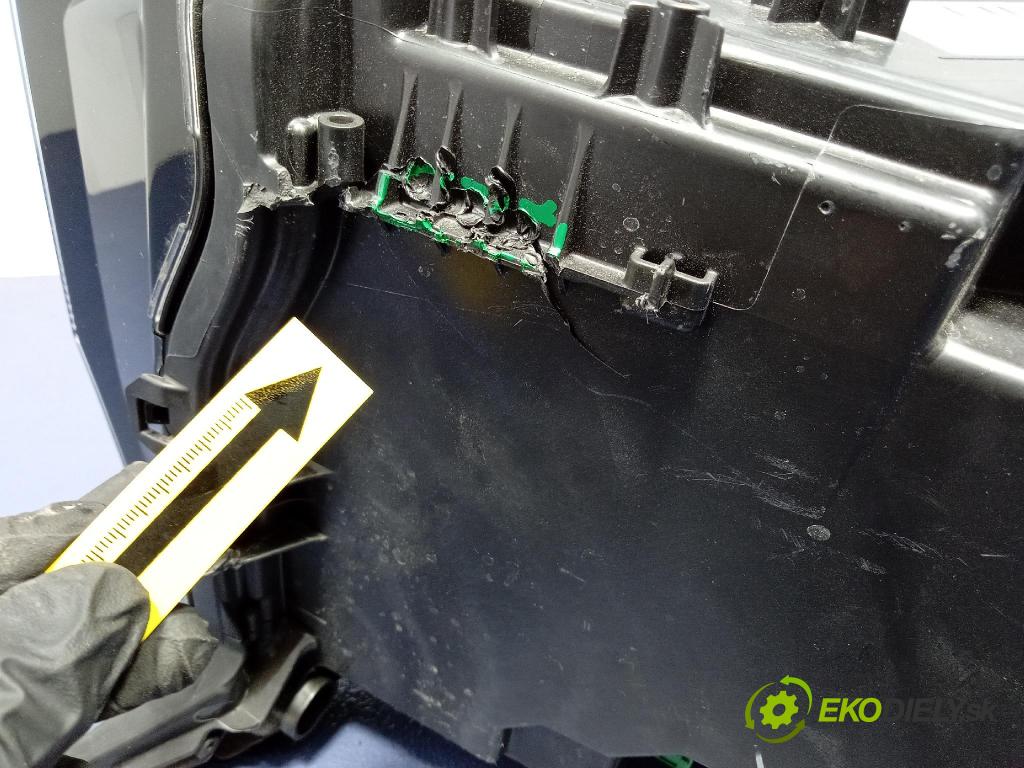 Fiat Grande panda 0 Reflektor: v pravo: 9857227680