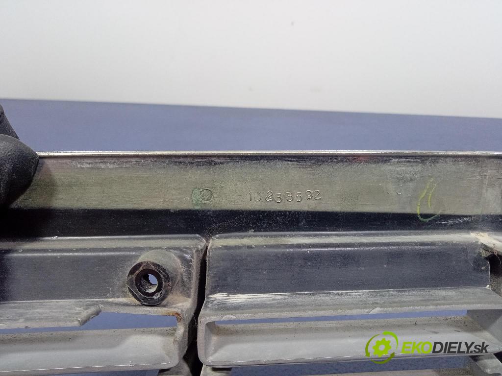 Cadillac Brougham 1993 miežka / Gril: 10163562