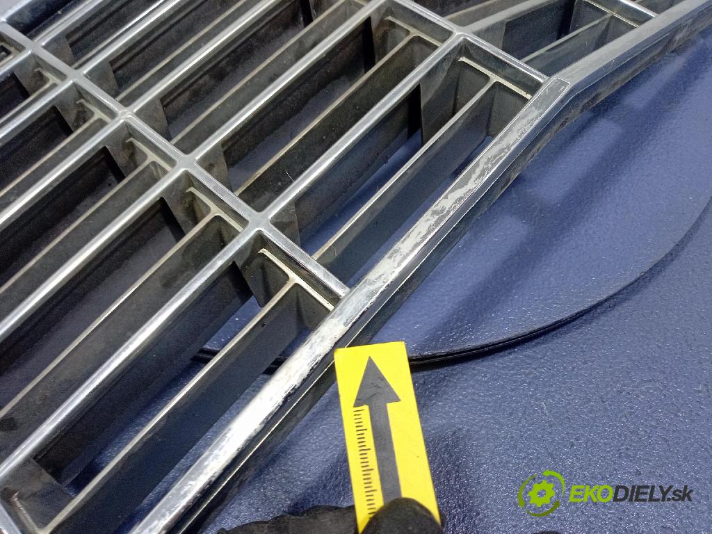 Cadillac Brougham 1993 miežka / Gril: 10163562