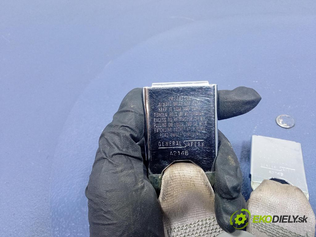 Cadillac Brougham 1993 Pásy: Bezpečnosť: x