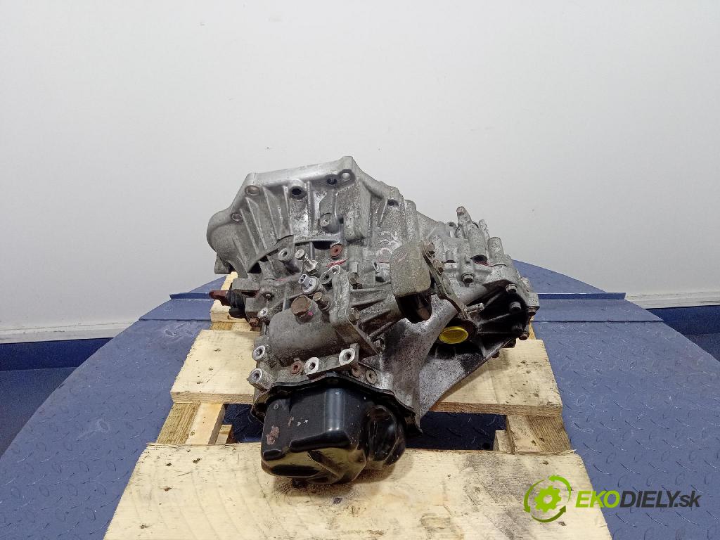 Toyota Corolla 2004 prevodovka Manualna