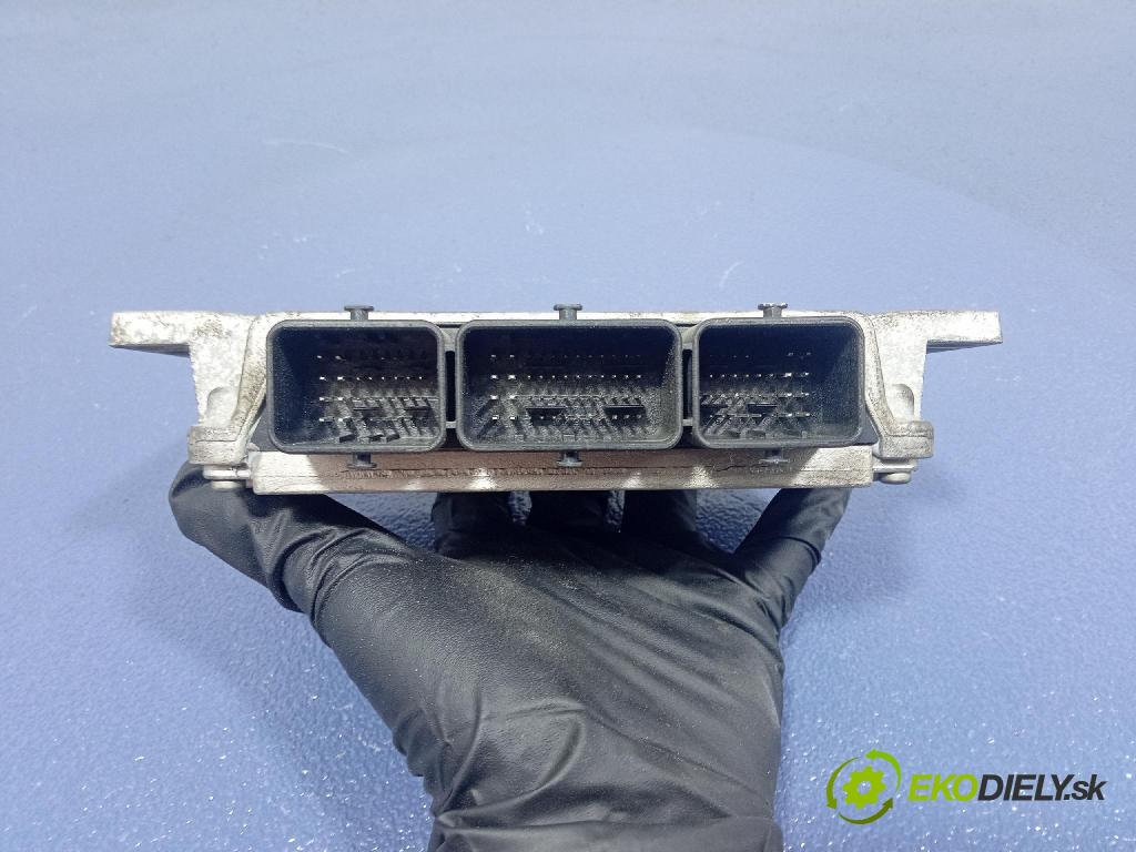 Peugeot 407 2005 řídící jednotka Motor: 9658676880