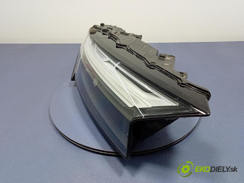 Audi Q7 0 Reflektor: v pravo: 4M0941040D