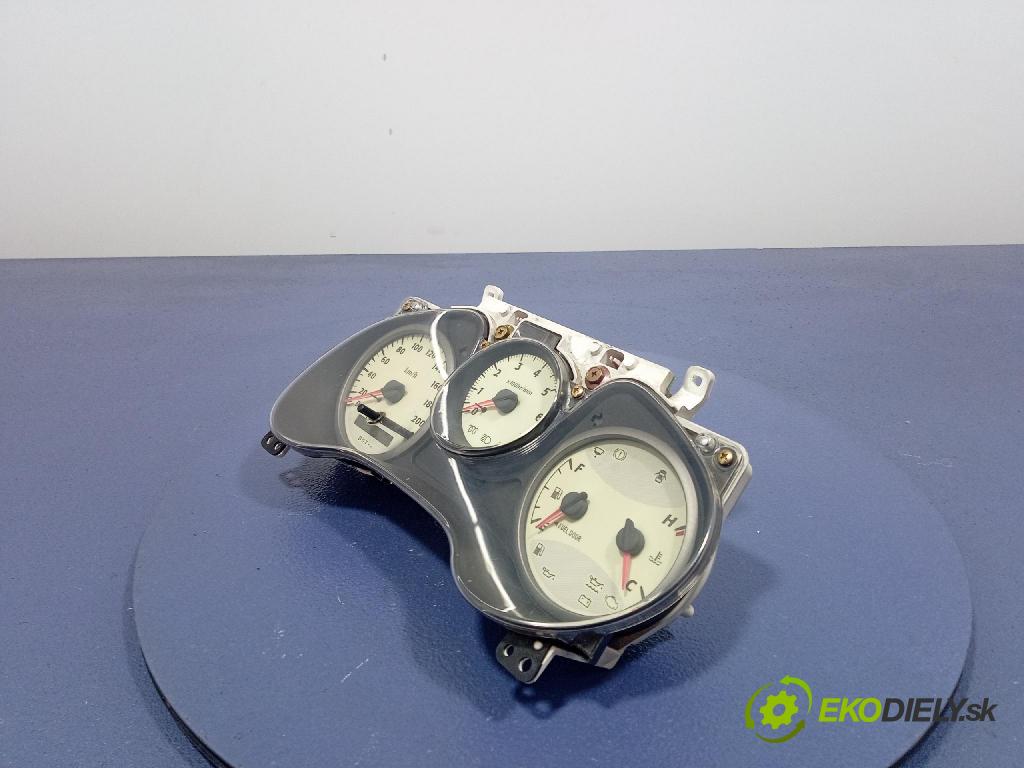 Toyota Rav4 2003 Přístrojová deska 83800-4A091