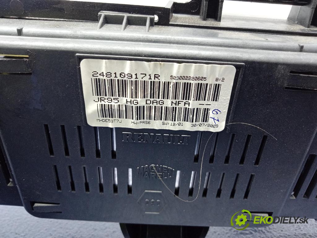 Renault Scenic 2009 Přístrojová deska