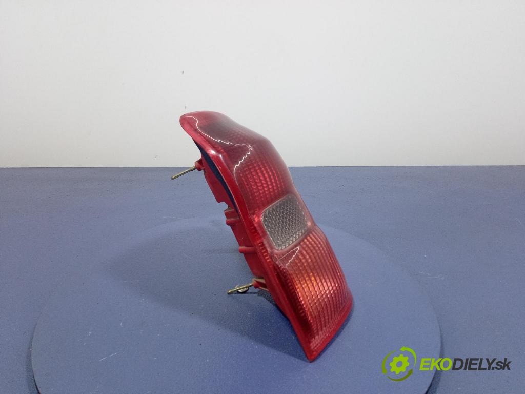 Toyota Rav4 2003 světlo Zad: Práva: Mimo: ICHIKOH 42-26