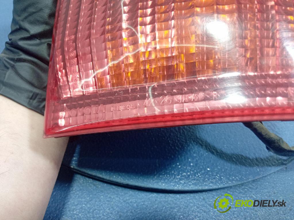 Toyota Rav4 2003 světlo Zad: Práva: Mimo: ICHIKOH 42-26
